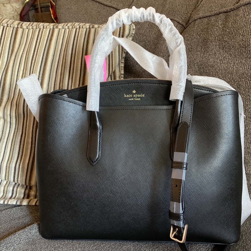 Authentic Kate spade Leather 2 compartments /middle zip SATCHEL/SHOULDER/CROSBY